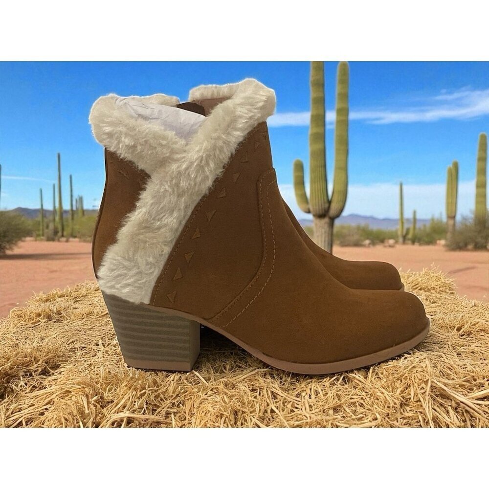 UNR8ED Coco Girls Faux Fur Ankle Boots Youth Size 13M Chestnut Trim Block Heel - Picture 9 of 16